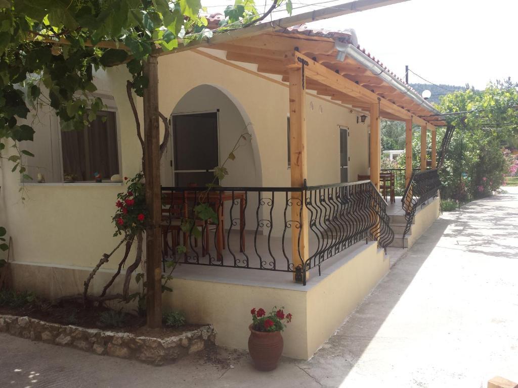 Studios Dimitraki Skala Rachoni  Ruang foto